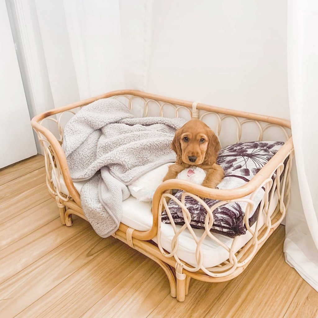 Dog/Cat Handmade Rattan Woven Bed/Sofa.