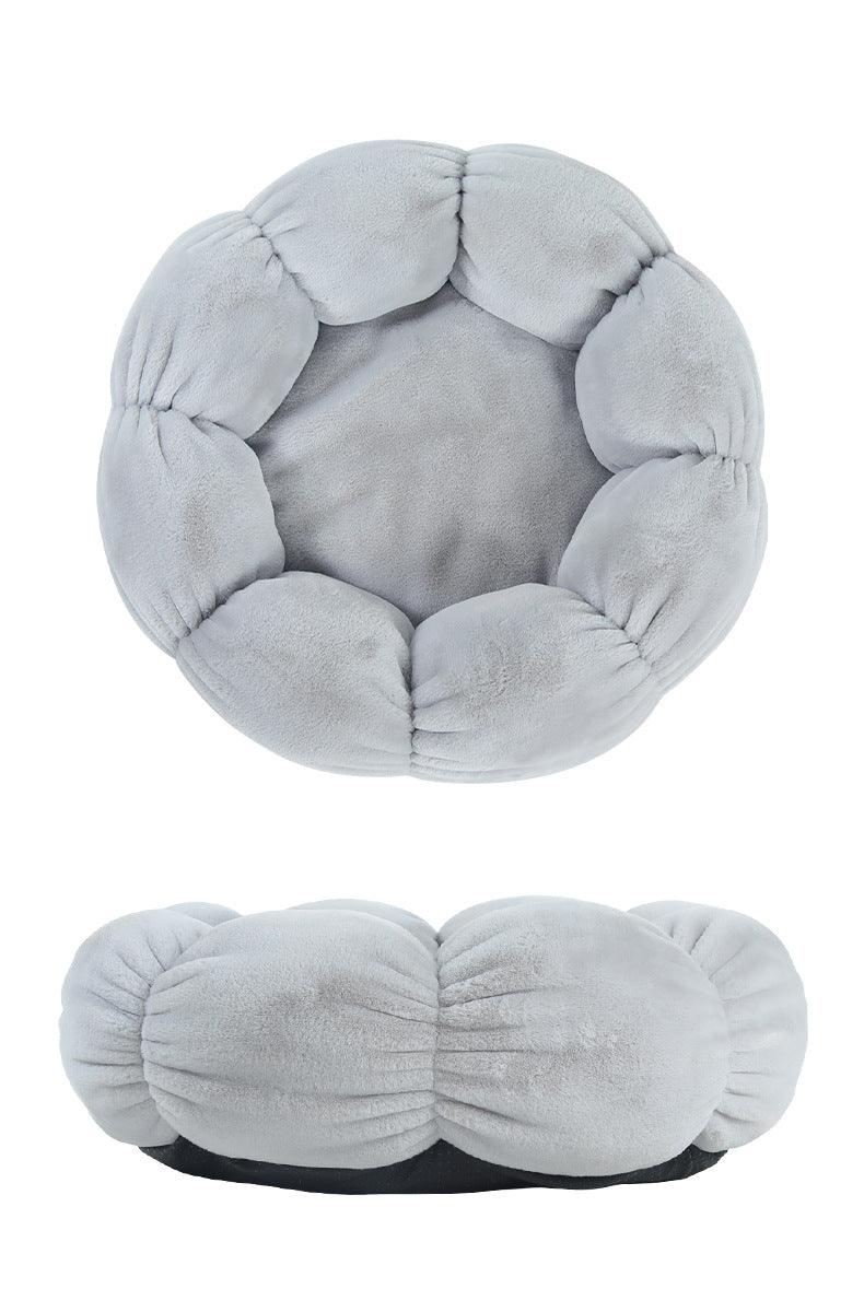 Floral Haven Pet Bed - Luxurious Flower-Shaped Bed For Dogs.