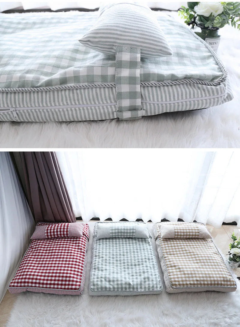 Dog/Cat Bed Soft Lounger Pet Bed.