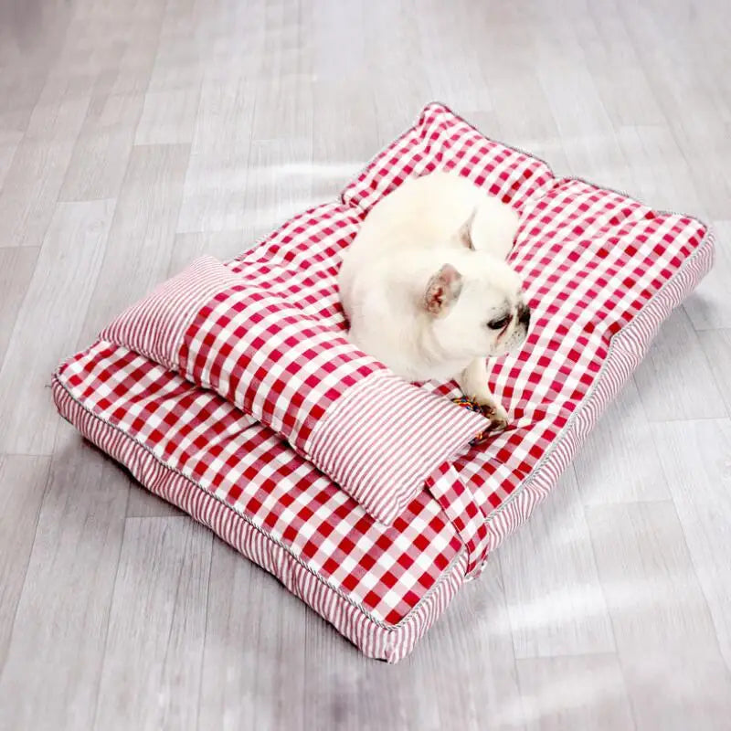 Dog/Cat Bed Soft Lounger Pet Bed.