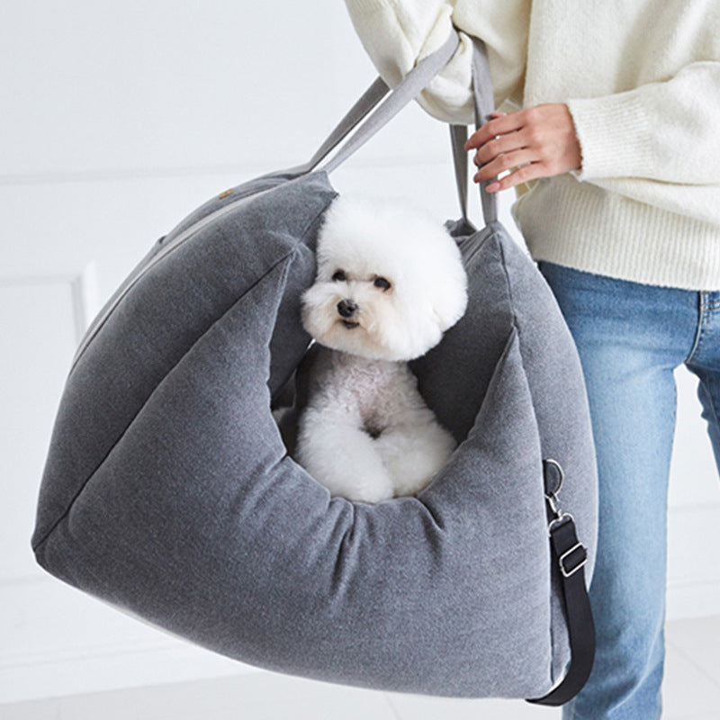 Dog/Cat Car Carrier Seat.  Waterproof And Portable Car Seat Safety Travelling.