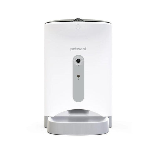 Smartpaws Automatic Pet Feeder - Intelligent Food Monitoring.